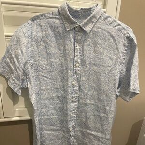 UNTUCKitaa Terlan Shirt size XL 100% Linen Short Sleeve Blue Floral Button Up